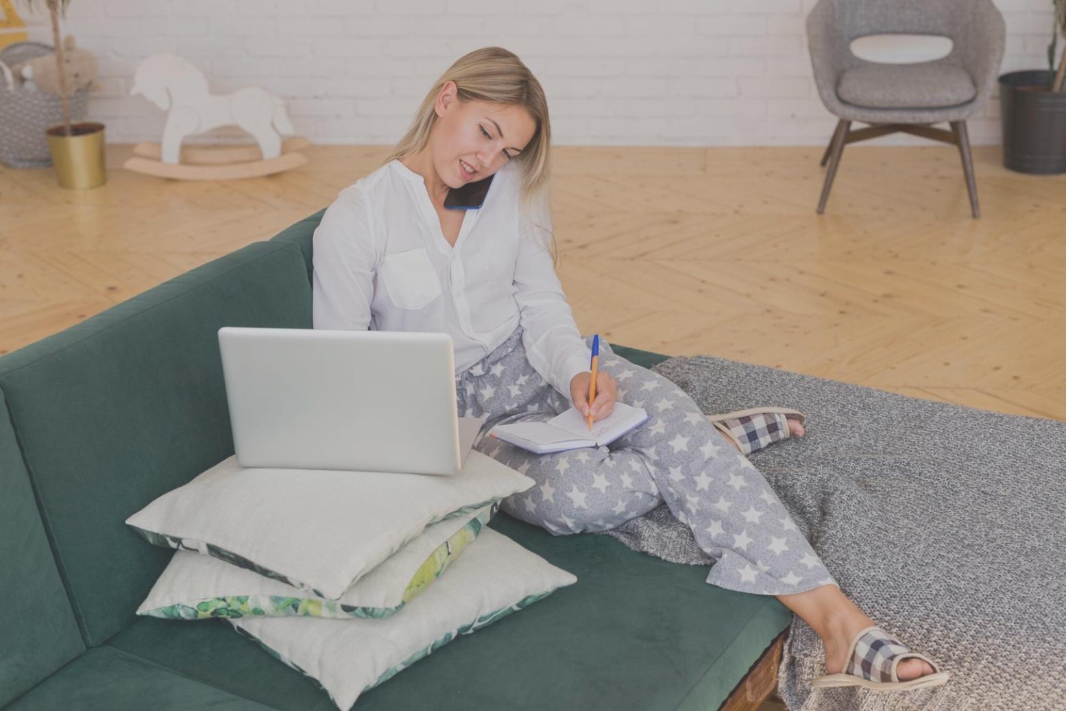 Monitoring-Dashboard mit Systemmetriken und Performance-Analyse